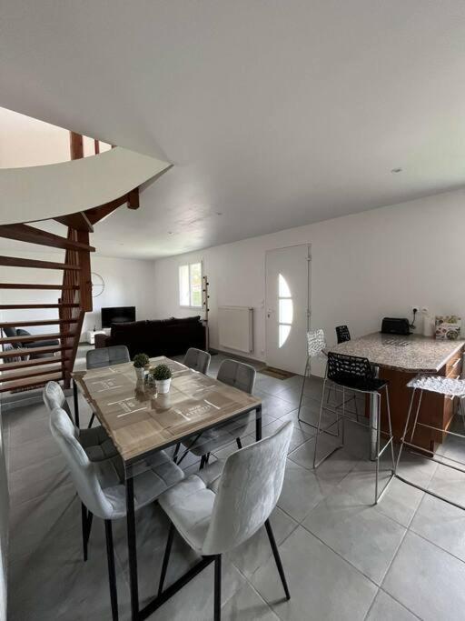 La Maison Dardenne Villeneuve-sur-Lot Extérieur photo